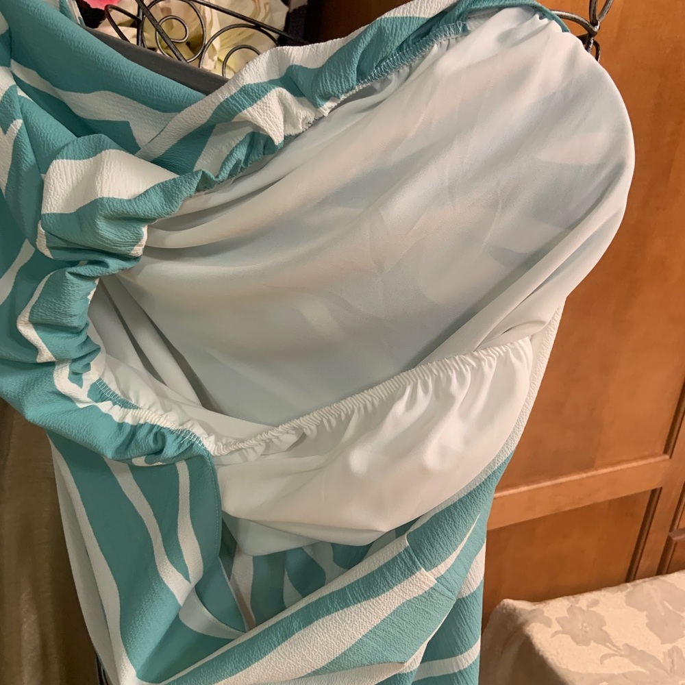 Tyche Off Shoulder Top - Picture 4 of 7